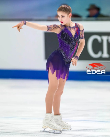 Ice Gallery Skates U.S.